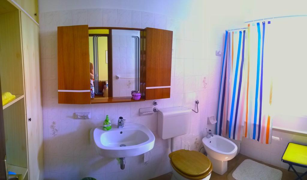 Apartments Free Parking Big Garden Перой Экстерьер фото